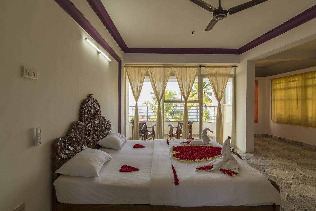 Surya Beach Resort Kovalam Exteriör bild